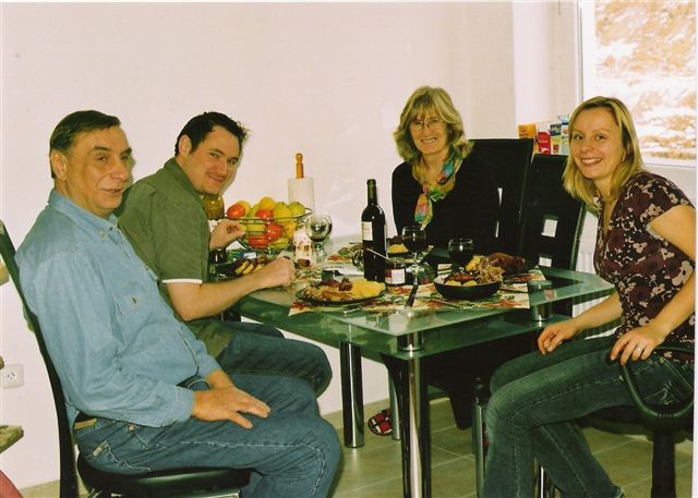 Christmas 2007 in New Home  :-  Dad Hlavackova, Dan, Mum Haines, Andrea